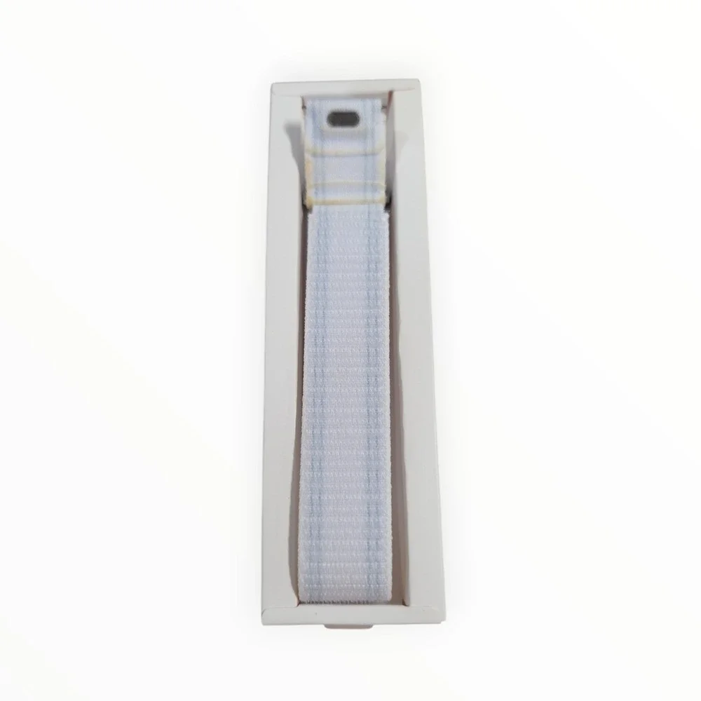 Y9-UC Samsung - Galaxy Watch7 Fabric Band M/L - White Sand (Needs‎ Cleaned)